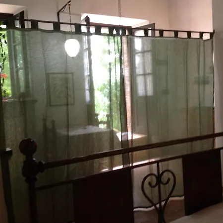 مزرعة للإقامة Podere Luchiano أميليا