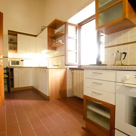 مزرعة للإقامة Podere Luchiano أميليا